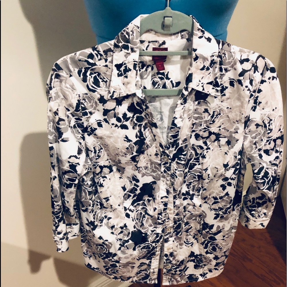 ❤️❤️Any four for $45❤️❤️ 212 collection blouse